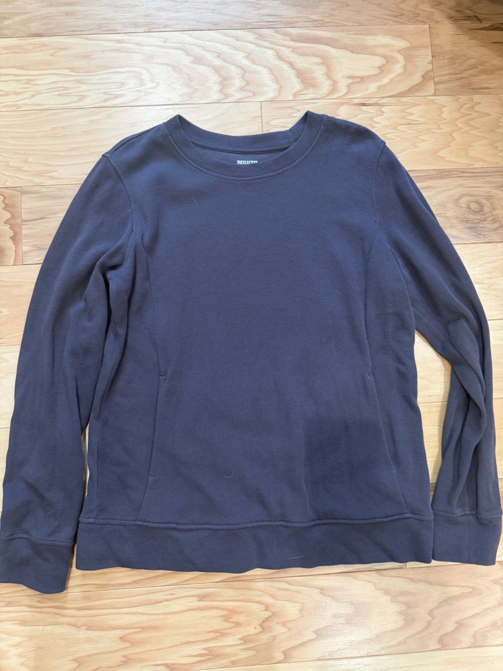Duluth Trading Co Men’s Black Crewneck Sweater
